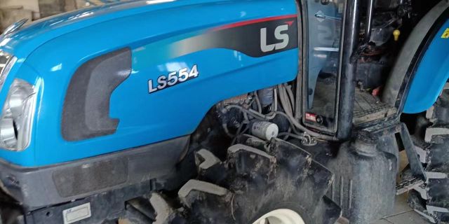 乐星LS554拖拉机