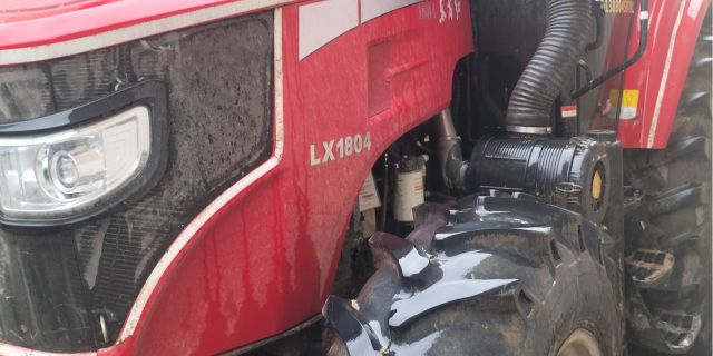 东方红LX1804轮式拖拉机