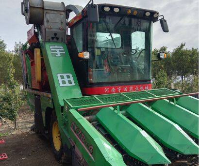 宇田4YZB-4B自走式玉米茎穗双收收获机