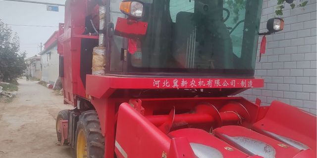 冀新三行玉米收割机