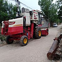 雷沃谷神GE60小麥收割機
