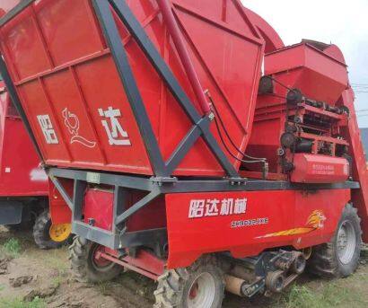 昭达4YZP-4A型自走式茎穗兼收玉米收获机