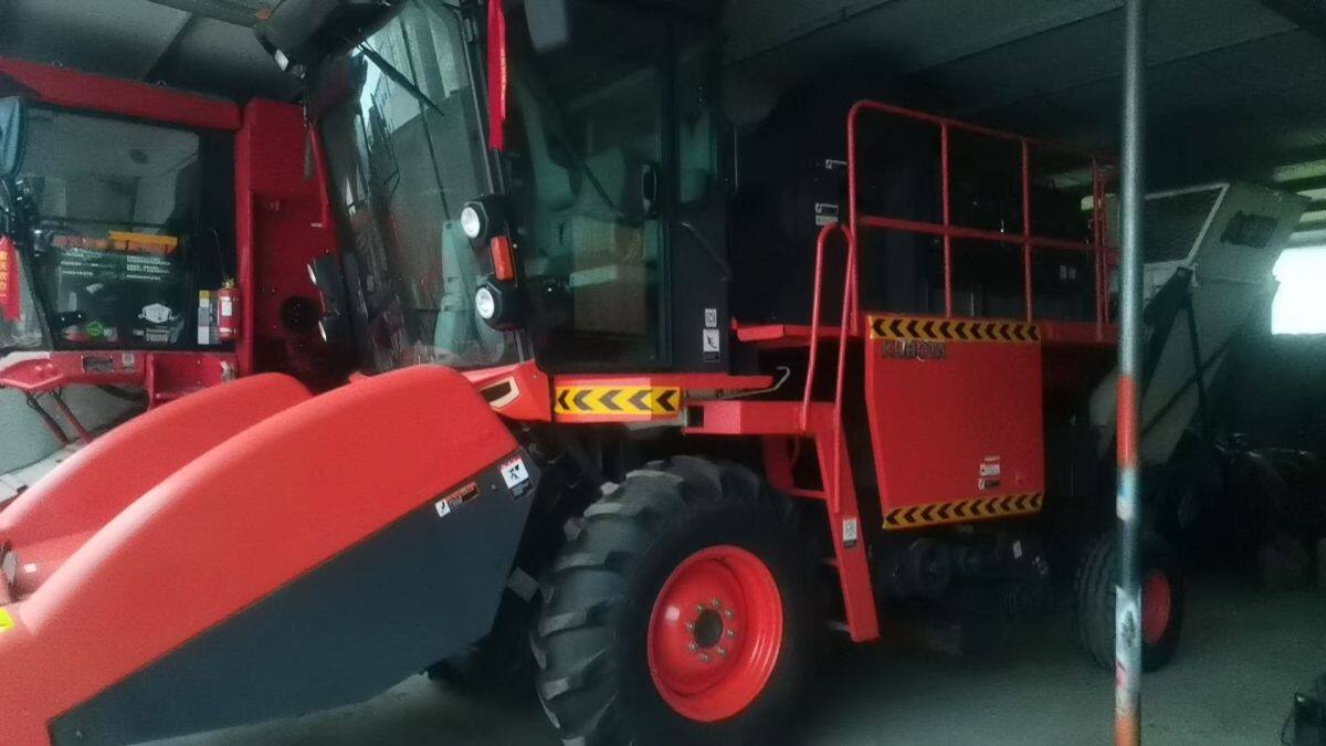 久保田4YZB-3(PRO1408Y)玉米收获机