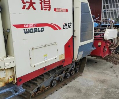沃得锐龙跨区收割机