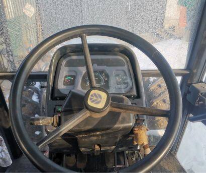 上海紐荷蘭SNH1304拖拉機