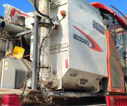 久保田4LZ-5B8（EX108Q）全喂入履帶收割機(jī)