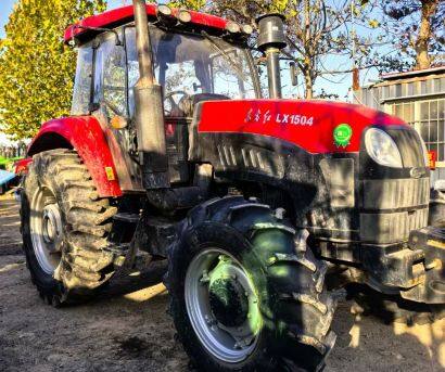 東方紅LX1504輪式拖拉機