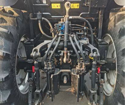 雷沃歐豹M1404-X輪式拖拉機(jī)