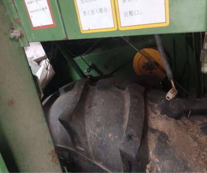 中联谷王4LZ-8B自走式谷物联合收割机