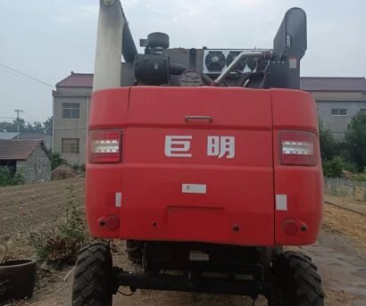 巨明小麦收割机