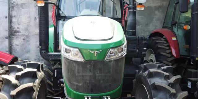 常发农装CFH2004-A轮式拖拉机