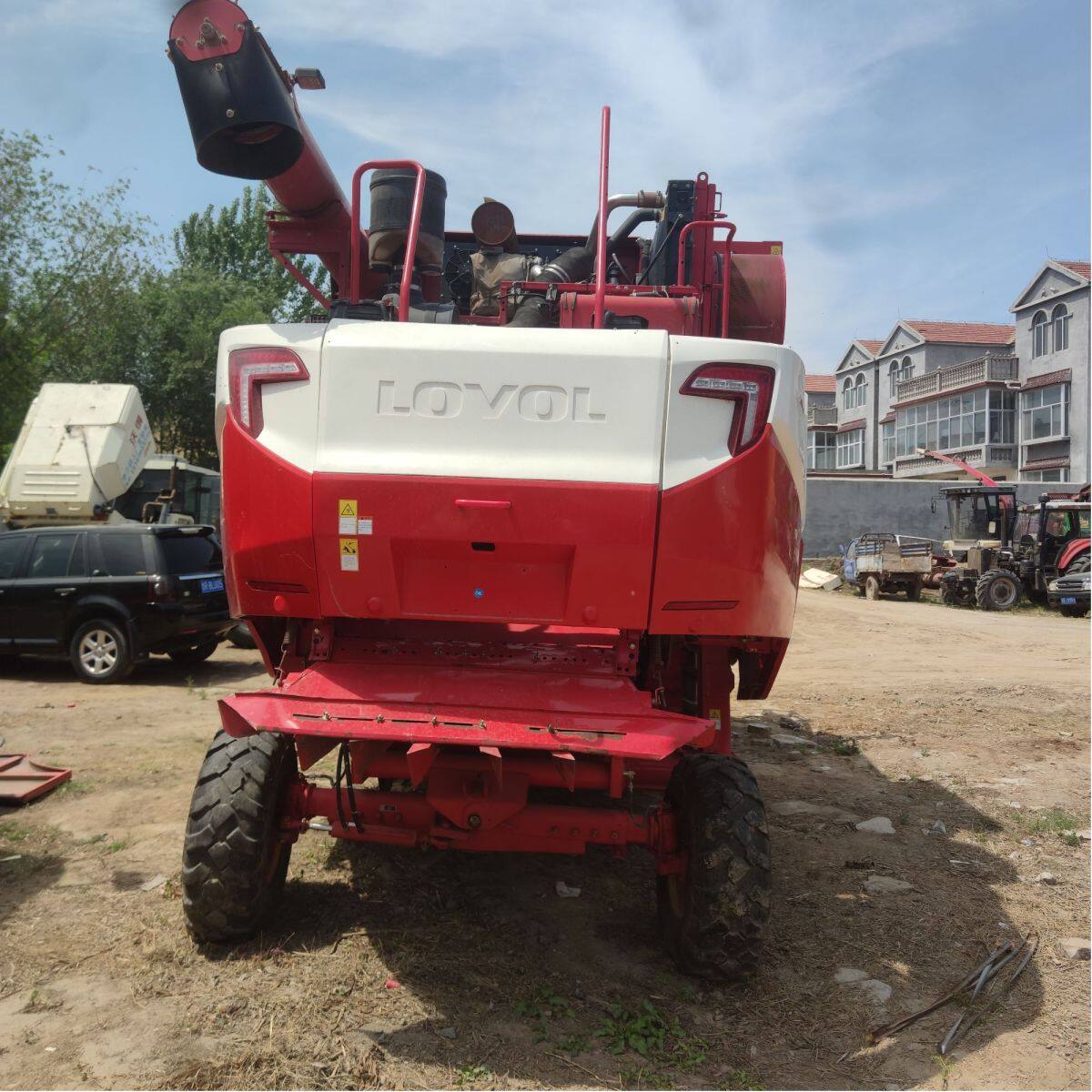 雷沃谷神4LZ-10M7型自走式谷物联合收割机