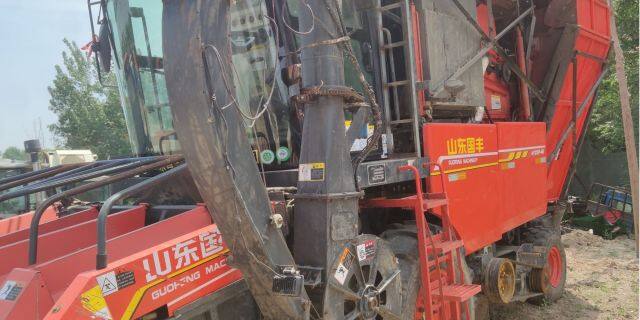 国丰4YZQP-4B玉米茎穗兼收收获机