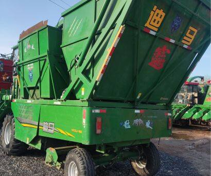 迪马4YZJ-4B自走式玉米茎穗兼收收割机