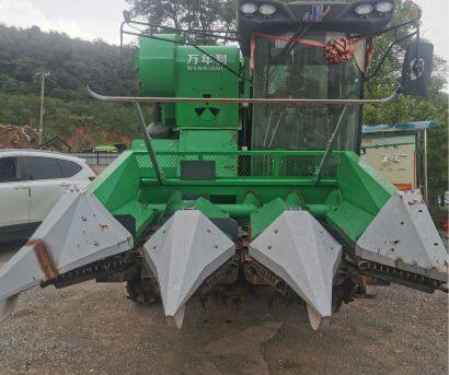 萬年歷4YZ-3WF自走式玉米收割機