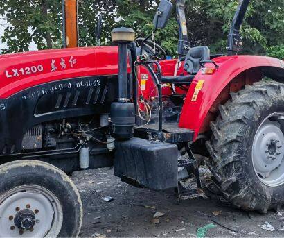 東方紅LX1200輪式拖拉機(jī)