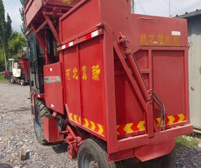河北冀新4YZQ-2C1自走式玉米收獲機(jī)