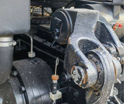 雷沃歐豹M1604-5X輪式拖拉機