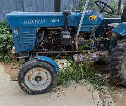山東兗州400拖拉機(jī)
