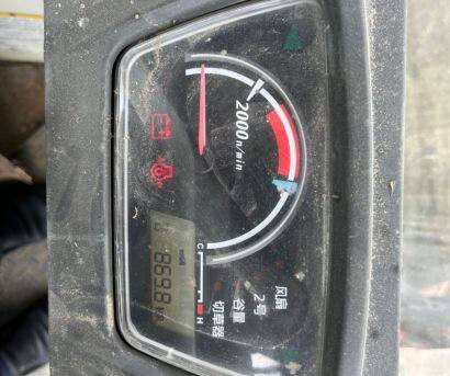 久保田4LZ-4（PRO998Q)全喂入式聯(lián)合收割機(jī)