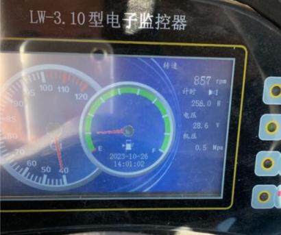 春明4YZP-2E自走式玉米收割機