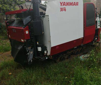 洋馬AG600半喂入聯(lián)合收割機