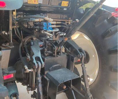 雷沃歐豹M1204-4X拖拉機(jī)