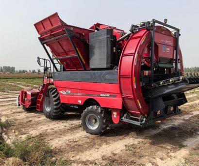 新疆牧神4JZ-3600B型自走式辣椒收獲機(jī)