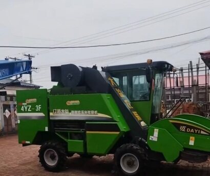 遼拓大益4YZ-3F玉米自走式收割機(jī)