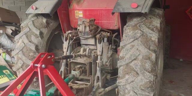 东方红LX1304拖拉机