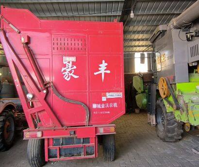 河南豪豐4YZX-3A自走式玉米收獲機