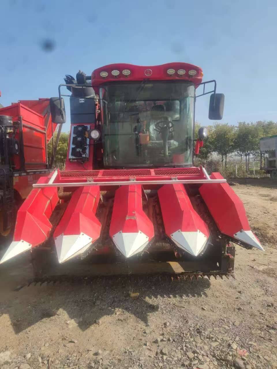 唐工4YZJ-4A1型自走式茎穗兼收玉米收获机