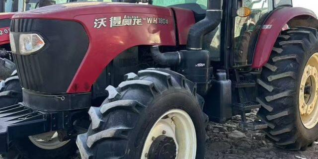 沃得奥龙WH1804轮式拖拉机