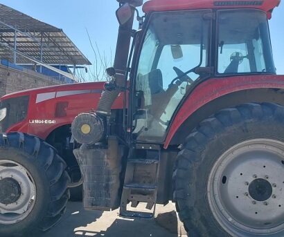 東方紅1804拖拉機