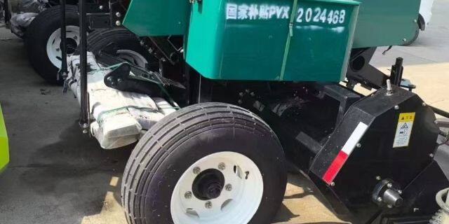 雷沃谷神9YFD220方草捆打捆机