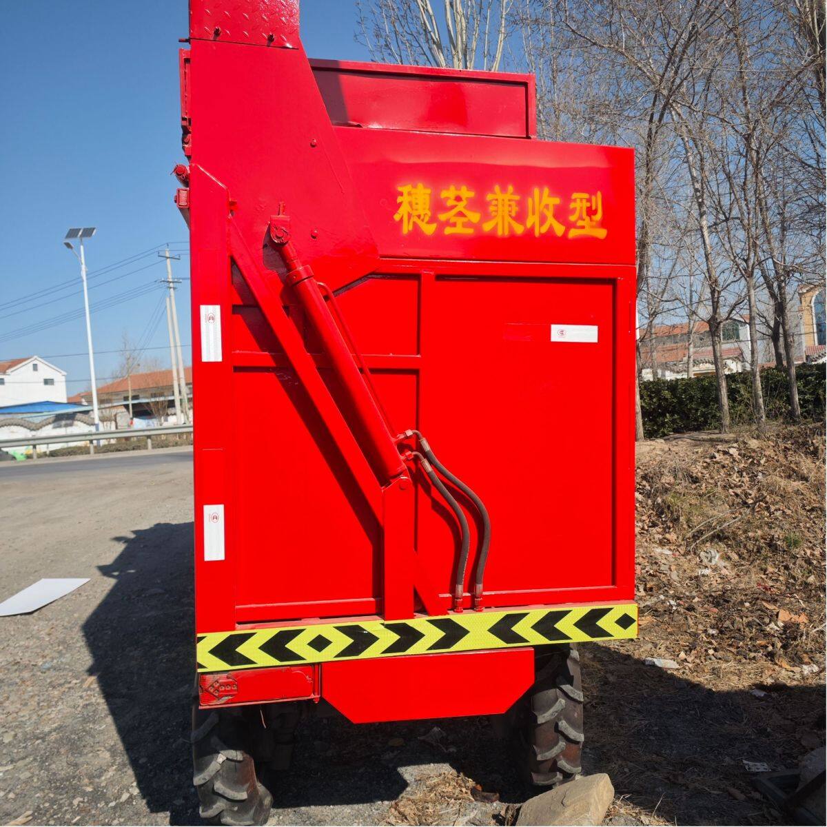 冀新4YZQ-2C自走式玉米收获机