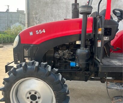 東方紅MF554拖拉機
