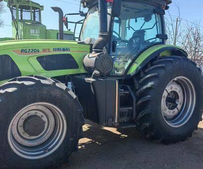 中聯(lián)耕王RG2204拖拉機