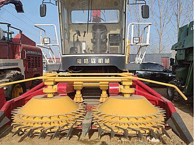福格森4QZ-15A型自走式青储饲料收获机