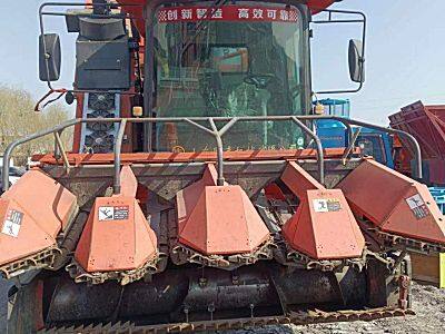国丰金麒麟4YZQP-4型玉米茎穗兼收收割机