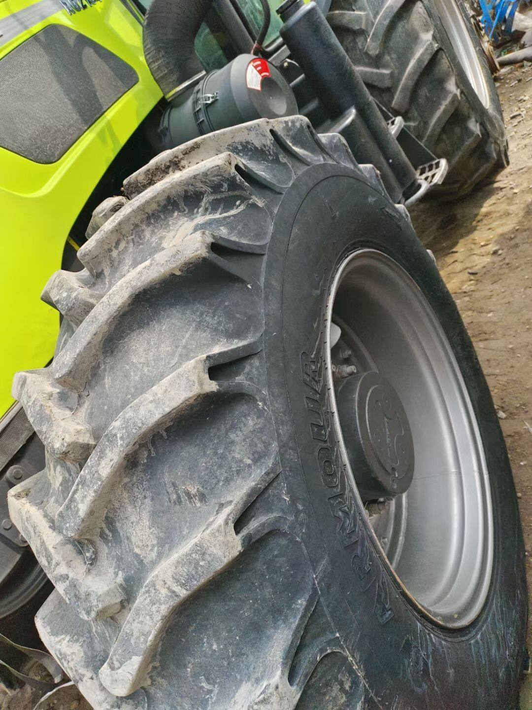 中联重科RS2104轮式拖拉