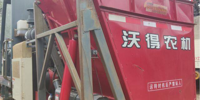 沃得4YZL-2A型履带自走式玉米收割机