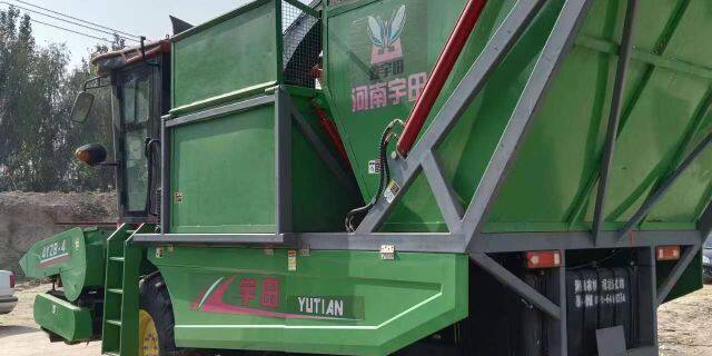 宇田4YZL-4型自走式玉米茎穗兼收收割机
