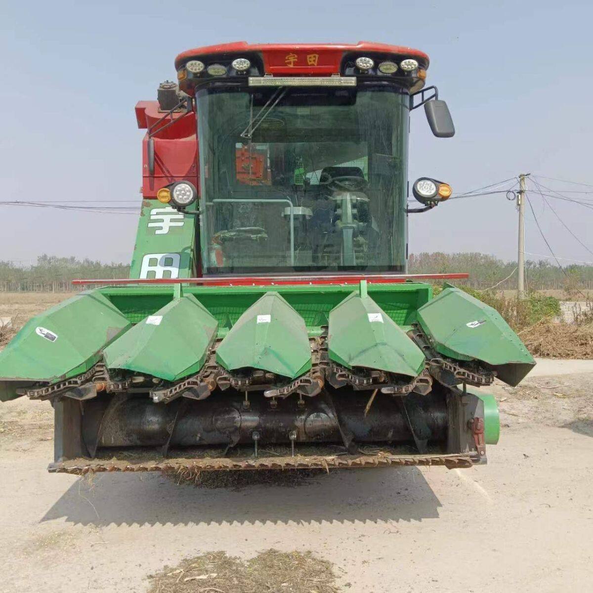 宇田4YZL-4型自走式玉米茎穗兼收收割机