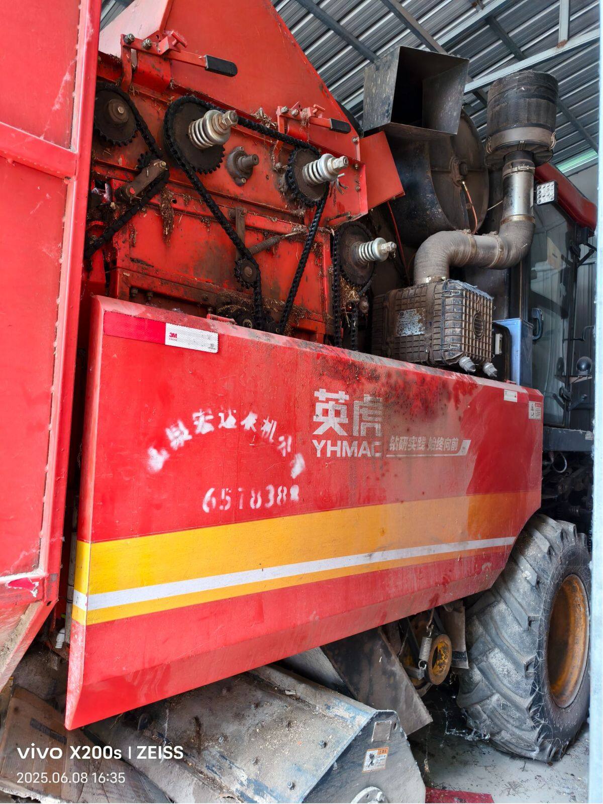 河北英虎4YZB-4J自走式玉米收获机