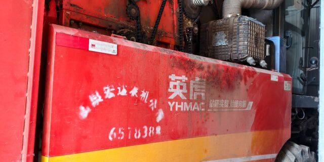 河北英虎4YZB-4J自走式玉米收获机
