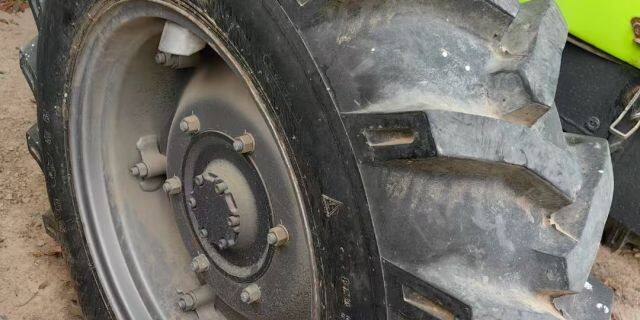 中联重科1404轮式拖拉机