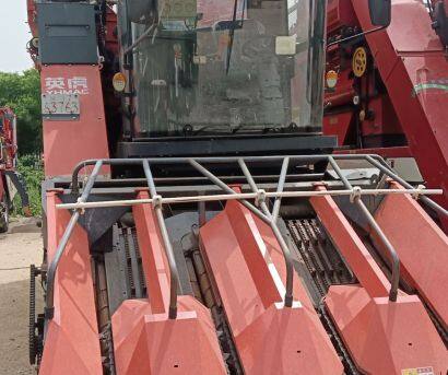 英虎4YZJ-4型自走式玉米莖穗兼收收割機(jī)