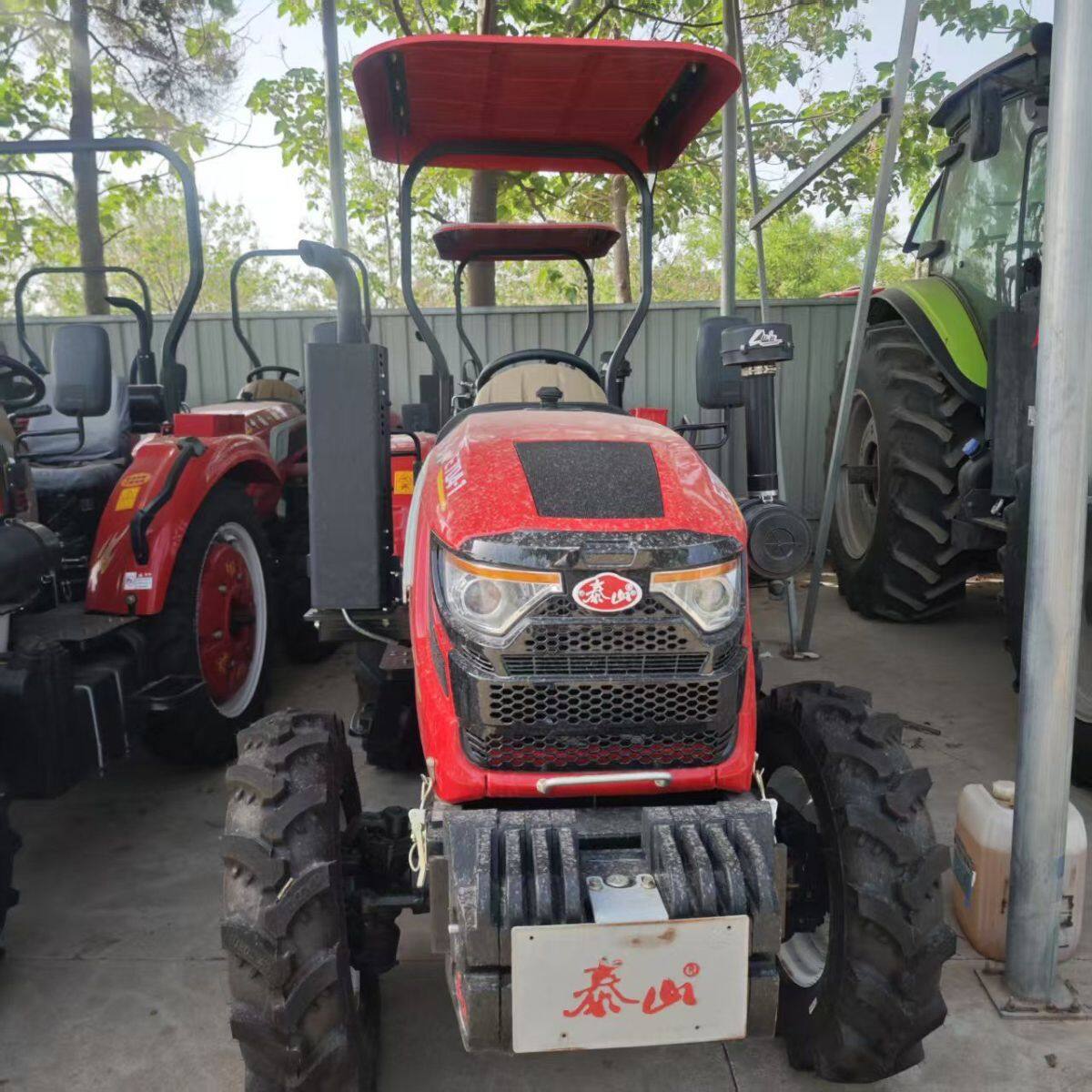 泰山E704-1型轮式拖拉机