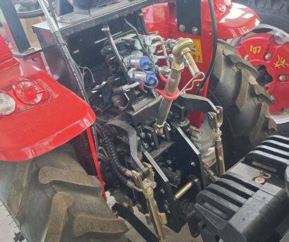 泰山E704-1型輪式拖拉機